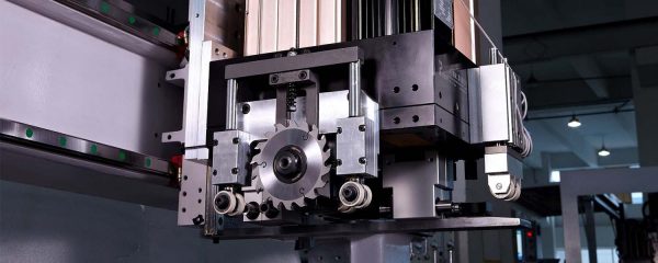 Centro de Trabajo Agujereadora CNC MARZICA ULTRAFLEX 612 - Imagen 2