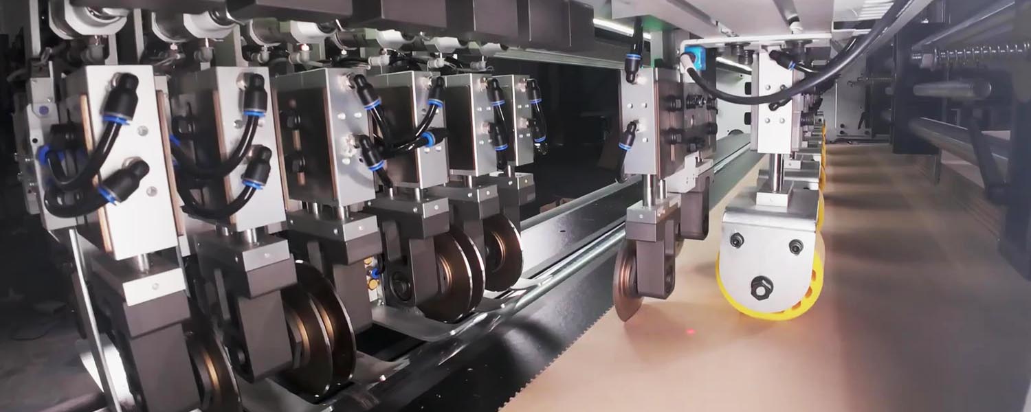 06_Cortadora_Troqueladora_de_carton_MARZICA_KDT_CTC7_MCaseros