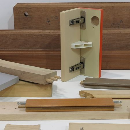 03_agujereadora_insertadora_de_cola_y_tarugos_CNC_Omal_Insert_MCaseros_foto2