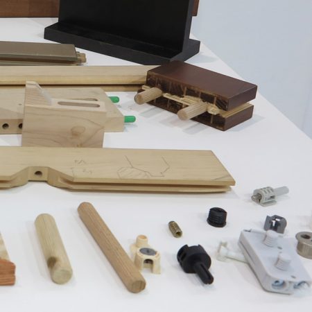 04_agujereadora_insertadora_de_cola_y_tarugos_CNC_Omal_Insert_MCaseros_foto3