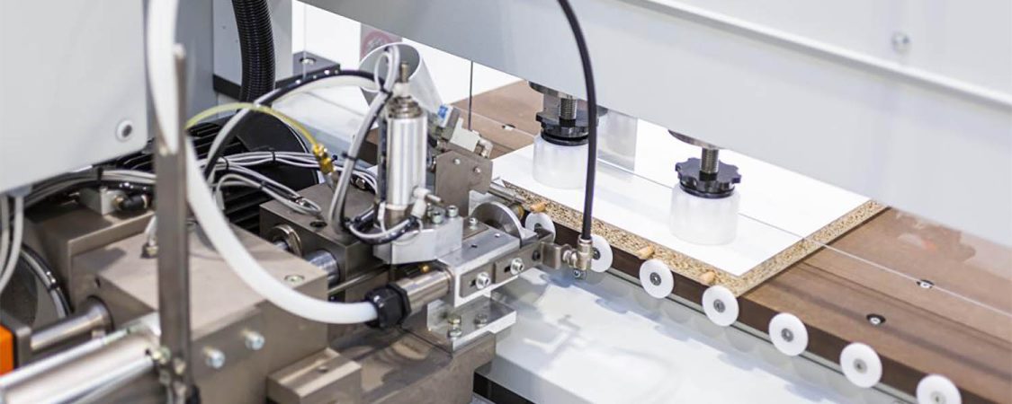 06_agujereadora_insertadora_de_cola_y_tarugos_CNC_Omal_Velox_1300_MCaseros